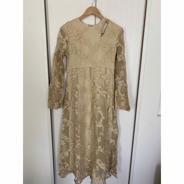BULGED FLOWER JACQUARD ONE PIECE 【ベージュ】 第一ネット photo