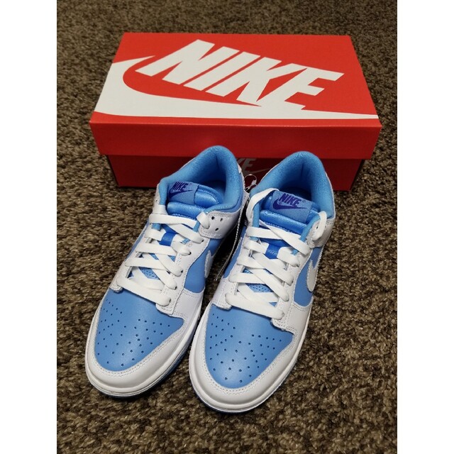 NIKE(ナイキ)の新品／Nike WMNS Dunk Low ESS " REVERSE UNC レディースの靴/シューズ(スニーカー)の商品写真