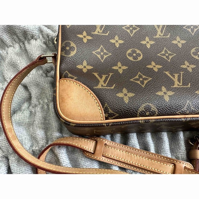 LOUIS VUITTON(ルイヴィトン)のトロカデロ27 ルイヴィトン　鞄　かばん　バッグブラウン レディースのバッグ(ハンドバッグ)の商品写真