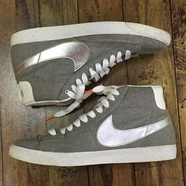 NIKE(ナイキ)のNIKE × BEAMS BLAZER MID PRM VNTG QS 638322-001 ナイキ ビームス ブレーザー ミッド プレミアム ヴィンテージ【中古】【004】【岩】 メンズの靴/シューズ(スニーカー)の商品写真