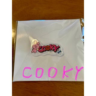 ビーティーイシビル(BT21)のBT21 チロルチョコ　アクリルピンバッチ　COOKY(バッジ/ピンバッジ)