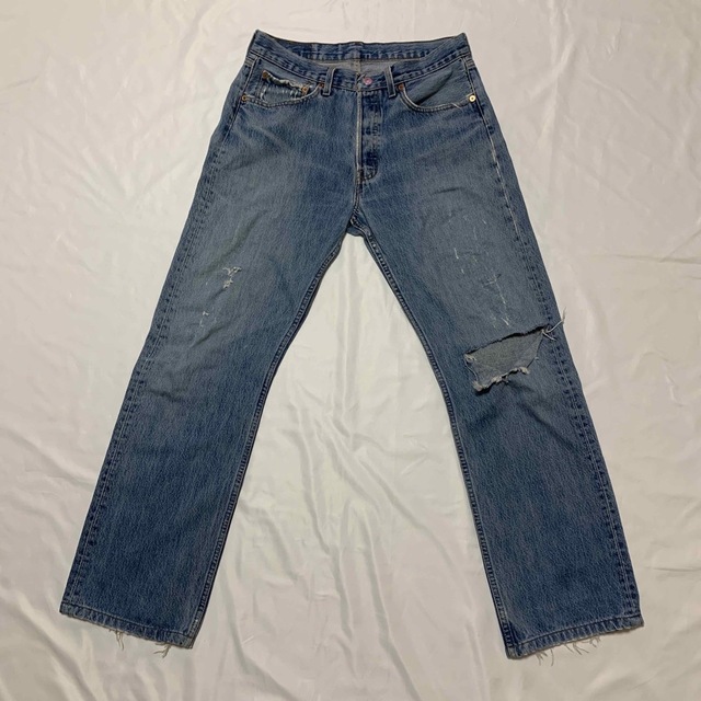 501(ゴーマルイチ)のVintage Levi's 501 ダメージ　ジーンズ メンズのパンツ(デニム/ジーンズ)の商品写真