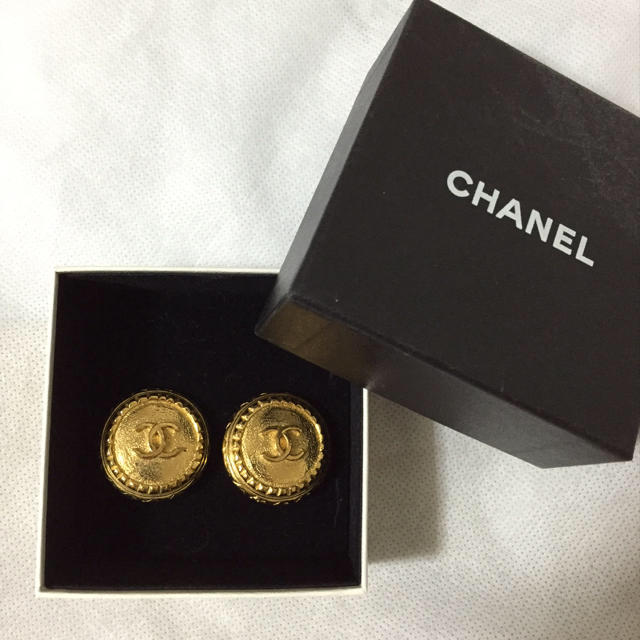 アクセサリーCHANEL ココマーク イヤリング【美品、箱無し】