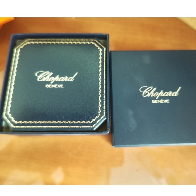 Chopard(ショパール)のショパールハッピーフィッシュネックレス レディースのアクセサリー(ネックレス)の商品写真