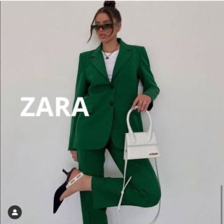 ザラ(ZARA)の【新品タグ付き】ZARA FITTED BLAZER WITH POCKETS(テーラードジャケット)