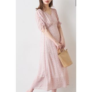 ナチュラルクチュール(natural couture)の★新品★ ナチュラルクチュール　花柄ワンピース(ロングワンピース/マキシワンピース)