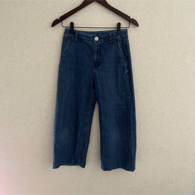 デニムパンツ　150㎝ キッズ/ベビー/マタニティのキッズ服女の子用(90cm~)(パンツ/スパッツ)の商品写真