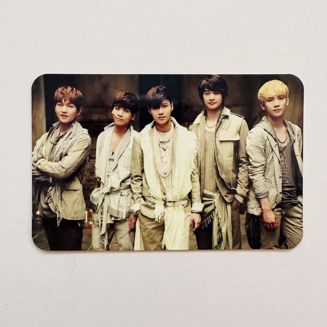 SHINee(シャイニー)のSHINee Fire 全員ver トレカ エンタメ/ホビーのタレントグッズ(アイドルグッズ)の商品写真