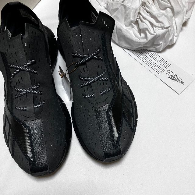 Maison Martin Margiela(マルタンマルジェラ)の新品 US10 EU43 マルジェラ リーボック スニーカー 黒 4305 メンズの靴/シューズ(スニーカー)の商品写真