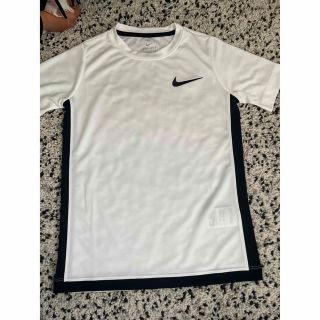 nike Tシャツ　145 M ドライフィット(Tシャツ/カットソー)