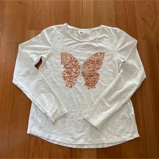 エイチアンドエム(H&M)のH&M リバーシブル　スパンコール　蝶々　ロングＴシャツ(Tシャツ/カットソー)