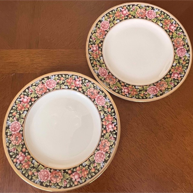 WEDGWOOD(ウェッジウッド)の【レア美品】ウェッジウッド★クリオ・ブラックダマスク★トリオ　ペア インテリア/住まい/日用品のキッチン/食器(食器)の商品写真