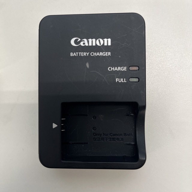 Canon(キヤノン)のキヤノン充電器　CB-2LH スマホ/家電/カメラのスマートフォン/携帯電話(バッテリー/充電器)の商品写真