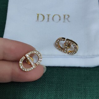 Christian Dior - お買い得！☆︎ディオール✿人気ピアス　♬ステキ　ゴールド　♡激レア