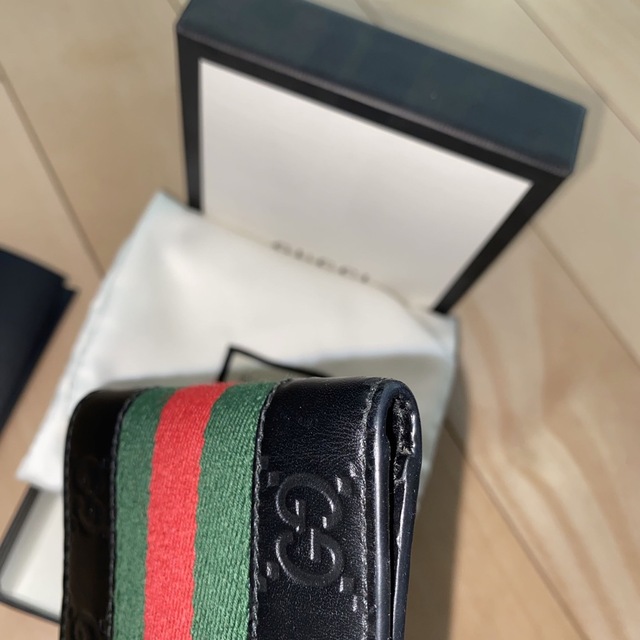 Gucci(グッチ)の極美品✨　GUCCI　シマ　折り財布　シェリーライン　黒レザー　箱付き　袋付き メンズのファッション小物(折り財布)の商品写真