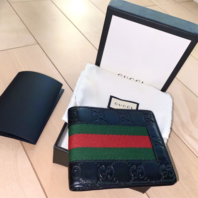 Gucci(グッチ)の極美品✨　GUCCI　シマ　折り財布　シェリーライン　黒レザー　箱付き　袋付き メンズのファッション小物(折り財布)の商品写真