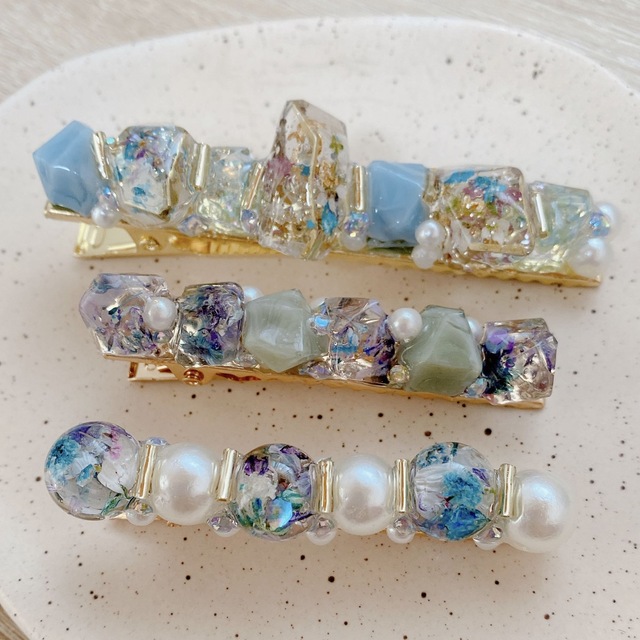 レジン ハンドメイド ✳︎ヘアクリップ✳︎ ブルー系 | フリマアプリ ラクマ