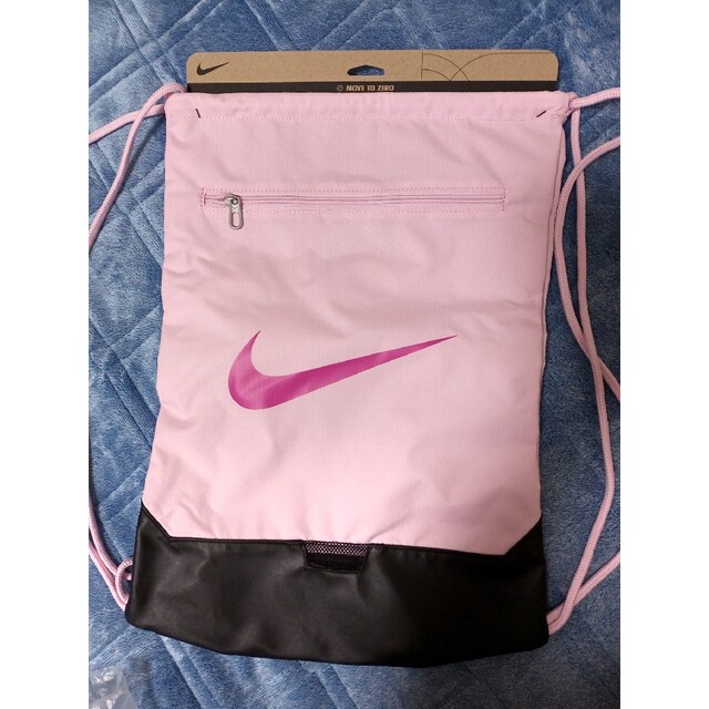 NIKE(ナイキ)のタグ付き【NIKE】ナップサック18L　ピンク キッズ/ベビー/マタニティのこども用バッグ(リュックサック)の商品写真