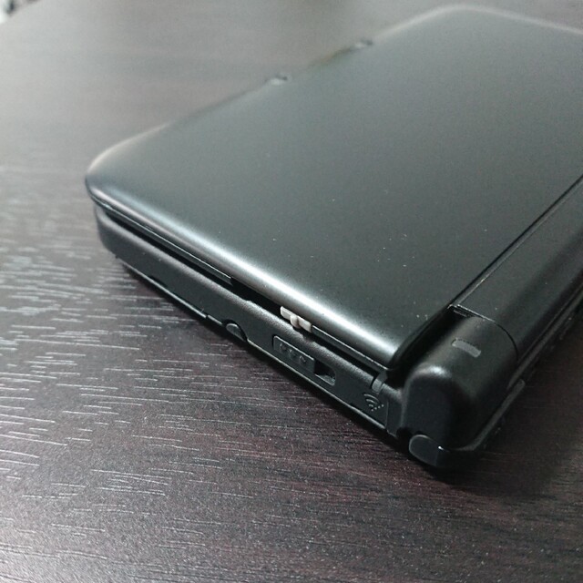 ニンテンドー3DS(ニンテンドー3DS)のニンテンドー3DS LL ブラック エンタメ/ホビーのゲームソフト/ゲーム機本体(携帯用ゲーム機本体)の商品写真