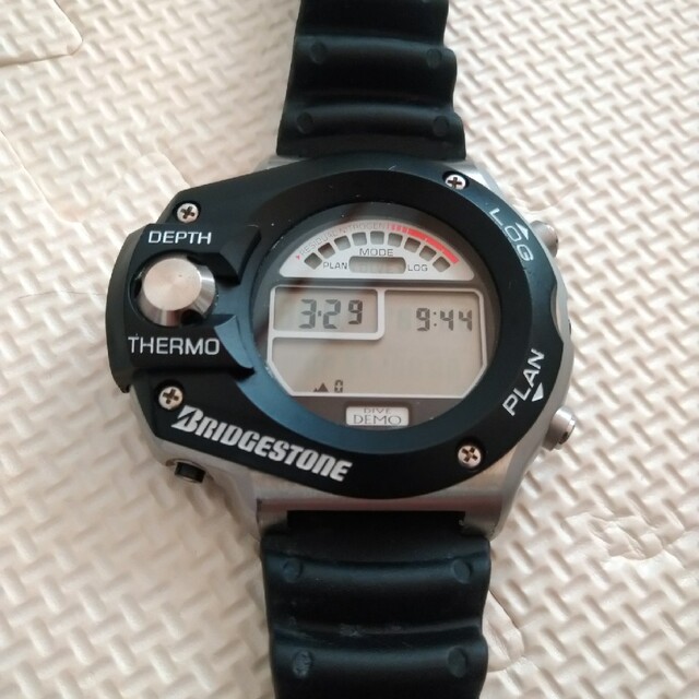 BRIDGESTONE(ブリヂストン)のBRIDGESTONE DIVE DEMO 専用ケース付き メンズの時計(腕時計(デジタル))の商品写真