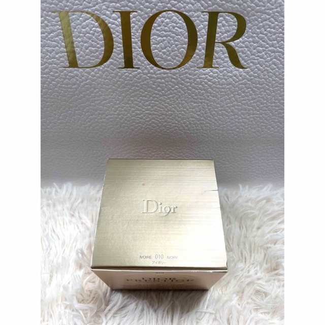 Dior プレステージラクレームドゥタン クリームファンデーション