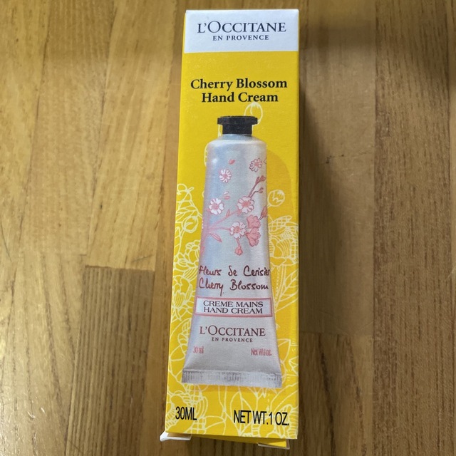 L'OCCITANE(ロクシタン)のロクシタンハンドクリーム コスメ/美容のボディケア(ハンドクリーム)の商品写真