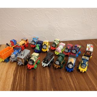 フィッシャープライス(Fisher-Price)の★再値下げ★中古・ミニミニトーマス18車両セット(その他)