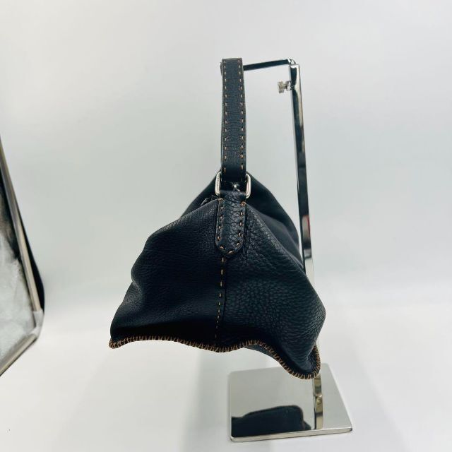 FENDI(フェンディ)の【極美品】フェンディ セレリア アクセサリーポーチ ハンドバッグ レザー 黒 レディースのバッグ(ハンドバッグ)の商品写真