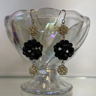 ハンドメイド✿黒のビーズボールピアス(ピアス)