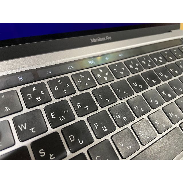 Apple(アップル)の【中古】MacBook Pro 13インチ(M1) 2020 スペースグレイ スマホ/家電/カメラのPC/タブレット(ノートPC)の商品写真