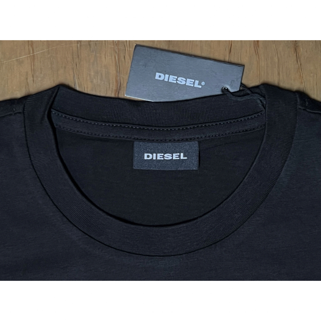 DIESEL(ディーゼル)のDIESEL  新品未使用　XXSサイズ　Tシャツ　カットソー　黒　ディーゼル メンズのトップス(Tシャツ/カットソー(半袖/袖なし))の商品写真