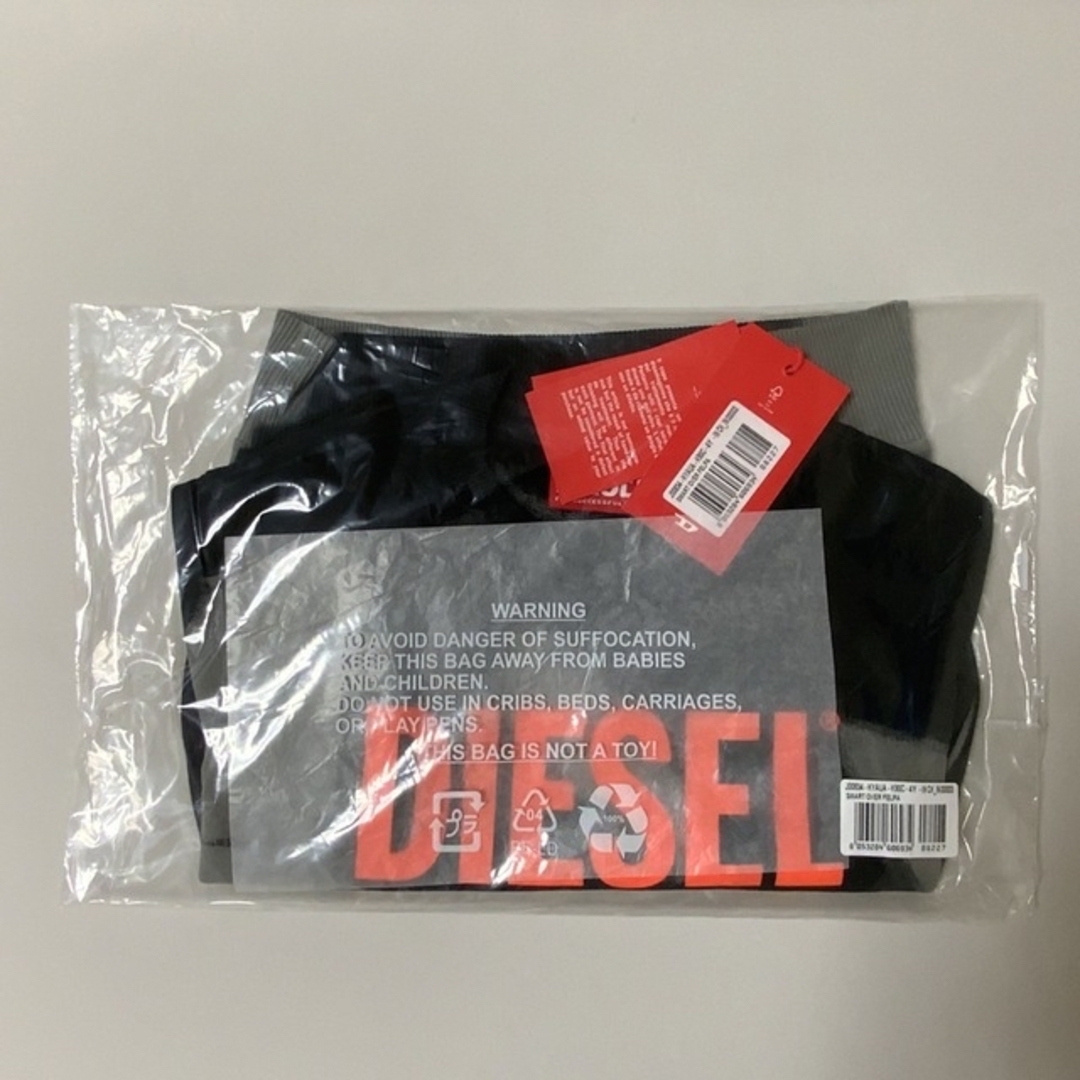 DIESEL(ディーゼル)の洗練　DIESEL KIDS　タイダイ柄スウェット　ブラック/グレー　4Y キッズ/ベビー/マタニティのキッズ服男の子用(90cm~)(Tシャツ/カットソー)の商品写真