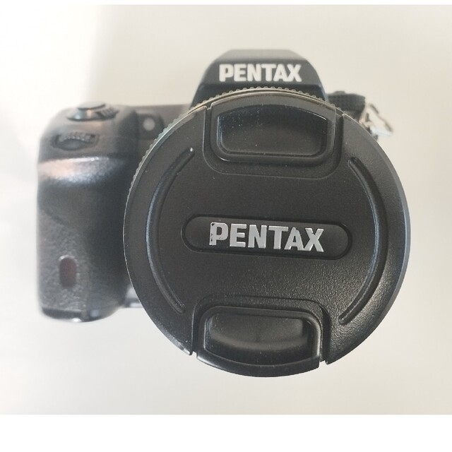 デジタル一眼PENTAX k-5iiと18-135mm純正ズームレンズ