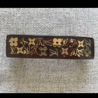 N③ LOUIS VUITTON ルイヴィトン ピンバッチ エトワールデネイジュ