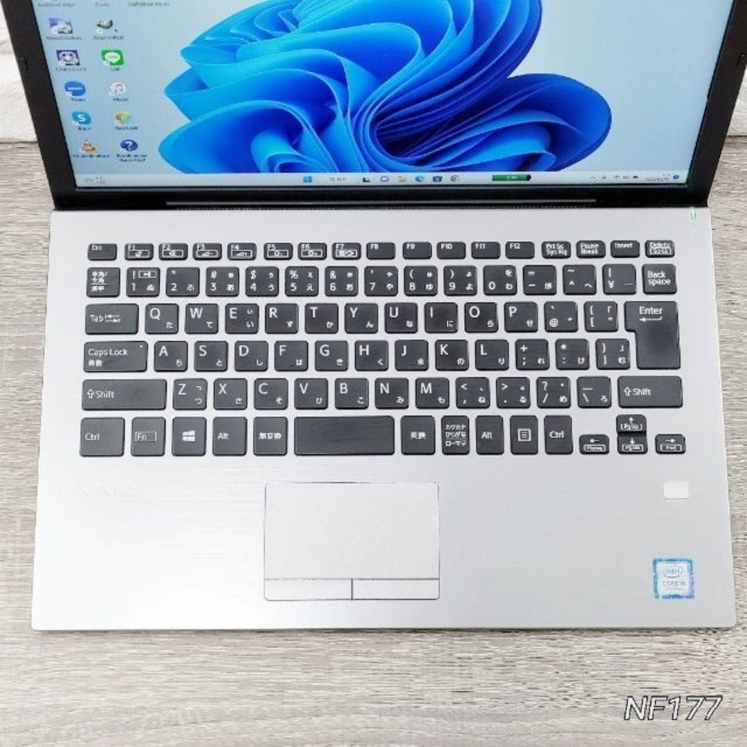 レア物台数限定❗シルバーのVAIOProノートパソコン❗第8世代i5Win11❗