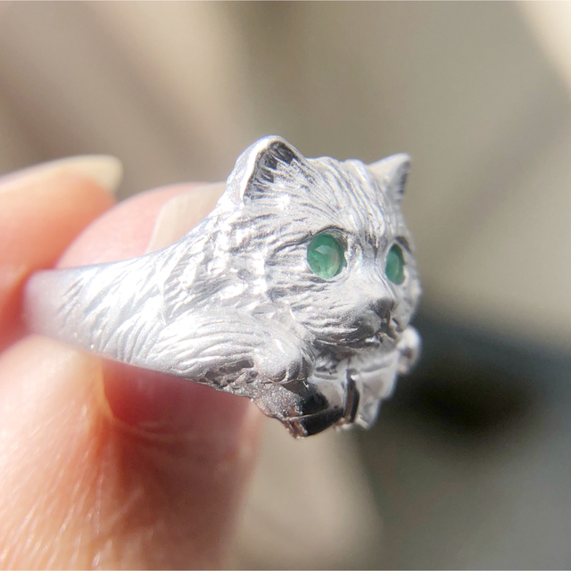 ストライプ デザイン/Striipe design K18WG エメラルド キャット 猫