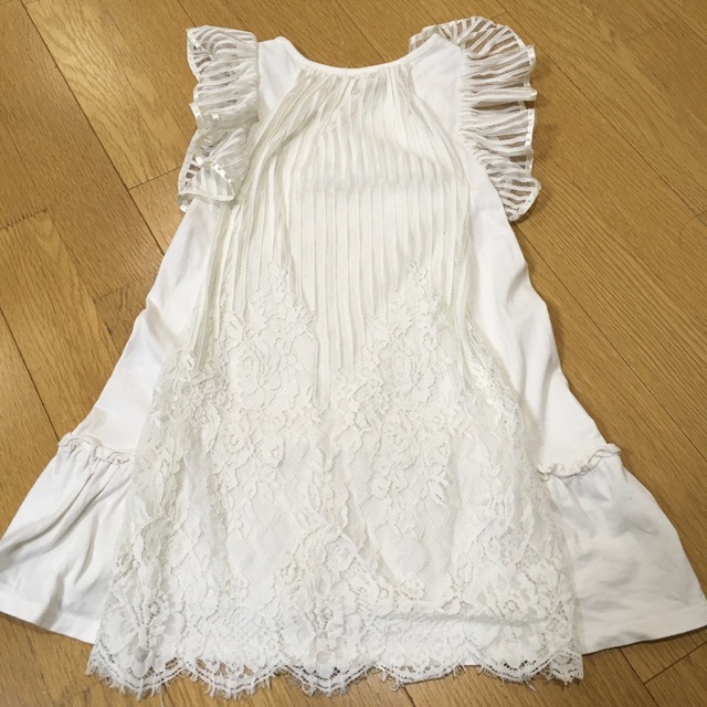 JILLSTUART(ジルスチュアート)のジルスチュアート　レースワンピース　白　120 キッズ/ベビー/マタニティのキッズ服女の子用(90cm~)(ワンピース)の商品写真