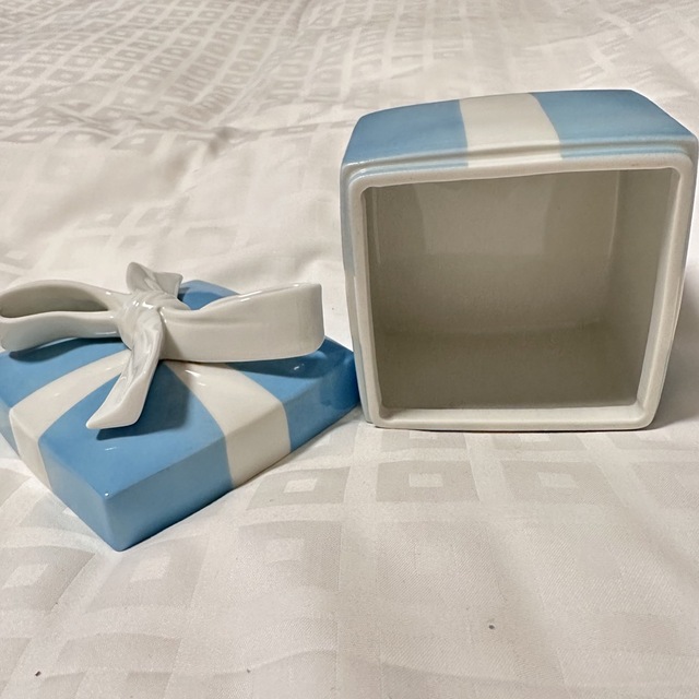 希少Tiffany 小物入れジュエリーボックス ラージ ブルーボックス-