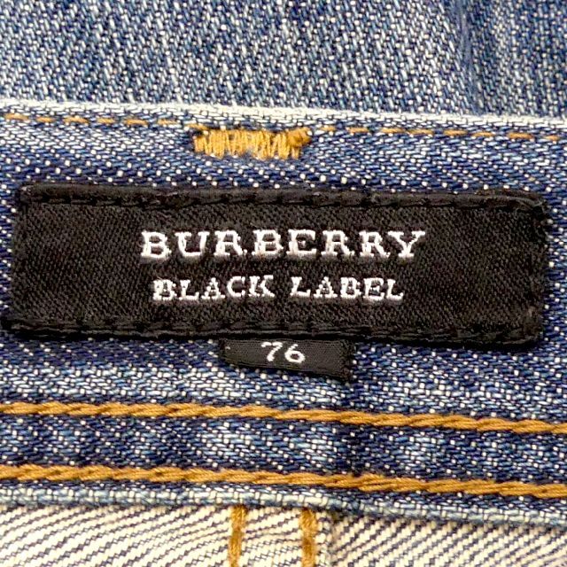 BURBERRY BLACK LABEL(バーバリーブラックレーベル)の廃盤 バーバリーブラックレーベル ジーンズ デニム W32 メンズ HN1824 メンズのパンツ(デニム/ジーンズ)の商品写真