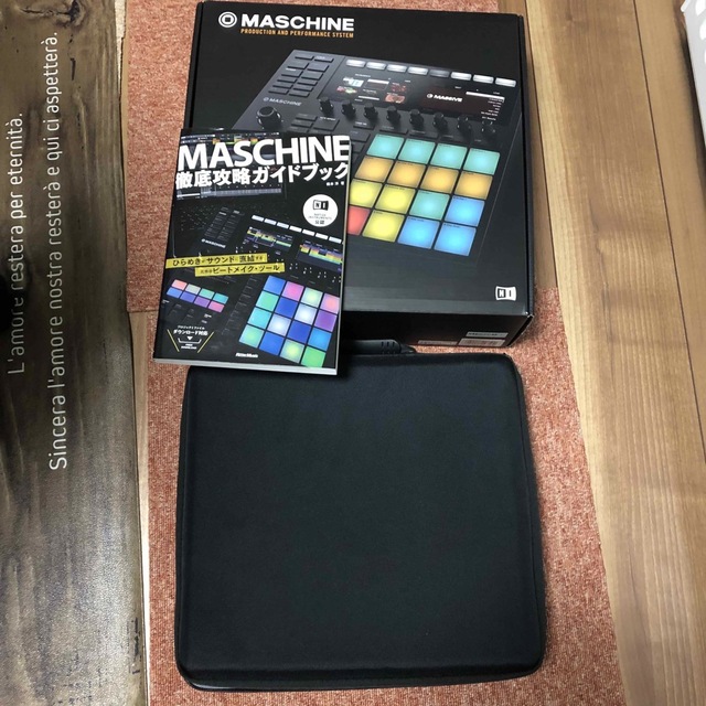 Native Instruments MASCHINE MK3 ガイドブック付き 楽器のDTM/DAW(MIDIコントローラー)の商品写真