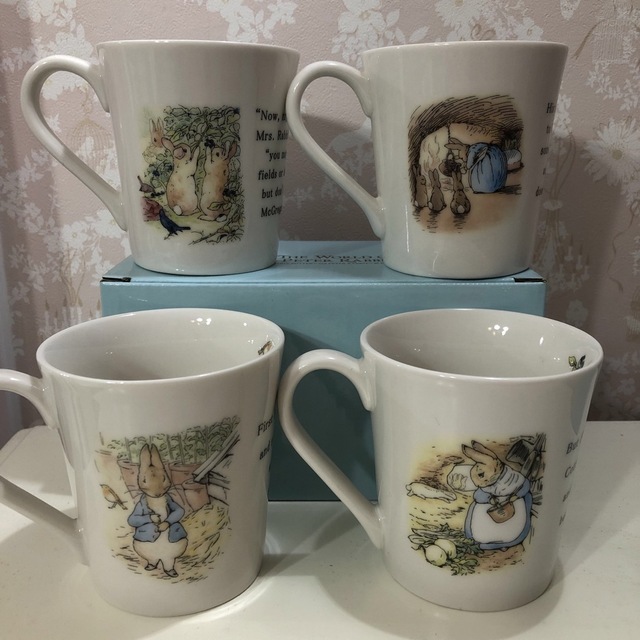 PETER RABBIT（TM）(ピーターラビット)の★残り僅か☆ピーターラビット食器類20点セット★お値段交渉可☆ エンタメ/ホビーのコレクション(ノベルティグッズ)の商品写真