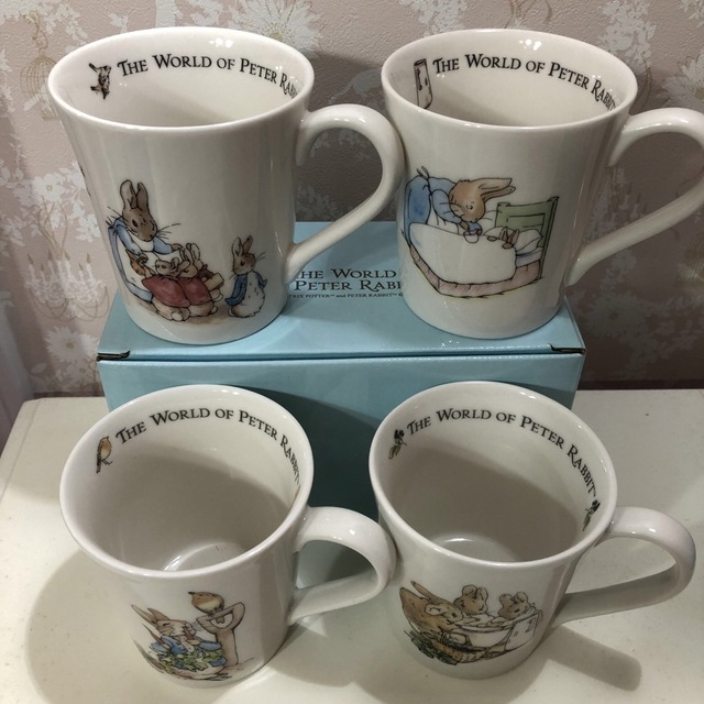 PETER RABBIT（TM）(ピーターラビット)の★残り僅か☆ピーターラビット食器類20点セット★お値段交渉可☆ エンタメ/ホビーのコレクション(ノベルティグッズ)の商品写真