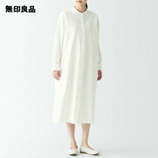 ムジルシリョウヒン(MUJI (無印良品))の●新品●  無印良品木の実から作ったカポック混オックス長袖ワンピース／オフ白／Ｌ(ひざ丈ワンピース)