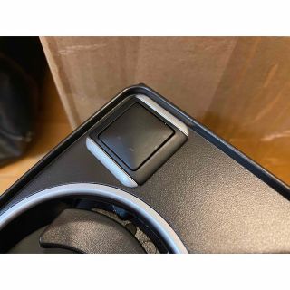 w447 v220d BR447 センターコンソール用温冷カップホルダーの通販 by