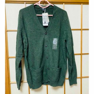 ユニクロ(UNIQLO)のユニクロ　UNIQLO ラム　Vネック　カーディガン　新品　タグ付き　XL (カーディガン)