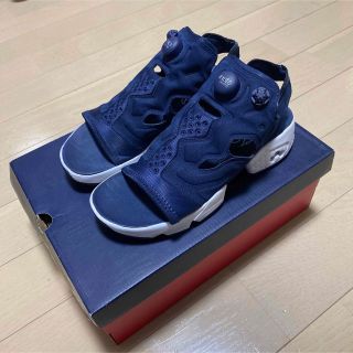 リーボック(Reebok)の【USED】エア入ります！　25.0cm ポンプフューリー　サンダル　ネイビー(サンダル)