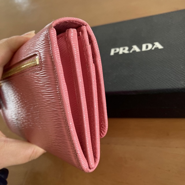 PRADA(プラダ)の【PRADA】長財布　サフィアーノレザー　二つ折り財布　ピンク　パスケース レディースのファッション小物(財布)の商品写真