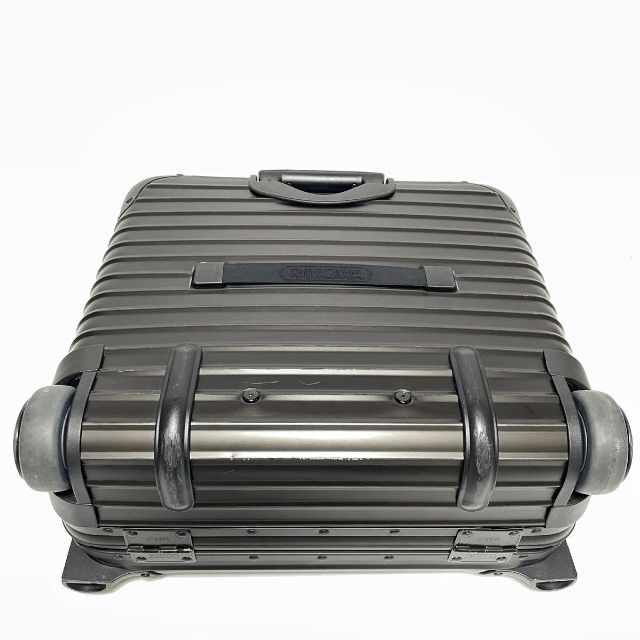 RIMOWA - 綺麗 廃盤 28L リモワ ステルス 黒 2輪 トパーズ アルミ ...