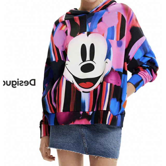 DESIGUAL(デシグアル)の新品✨未使用　デシグアル　お洒落　mickey トレーナー　スエット レディースのトップス(トレーナー/スウェット)の商品写真