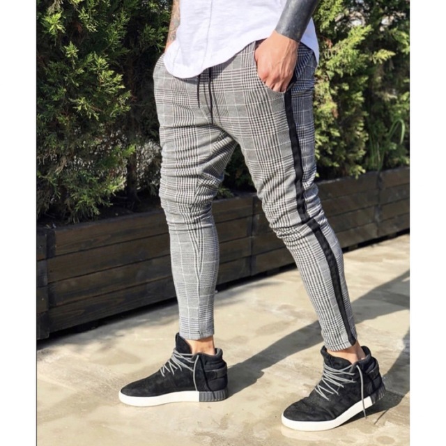 新品チェックブラックラインスラックス ジョガーアダムスXL ベリンダ zara メンズのパンツ(スラックス)の商品写真
